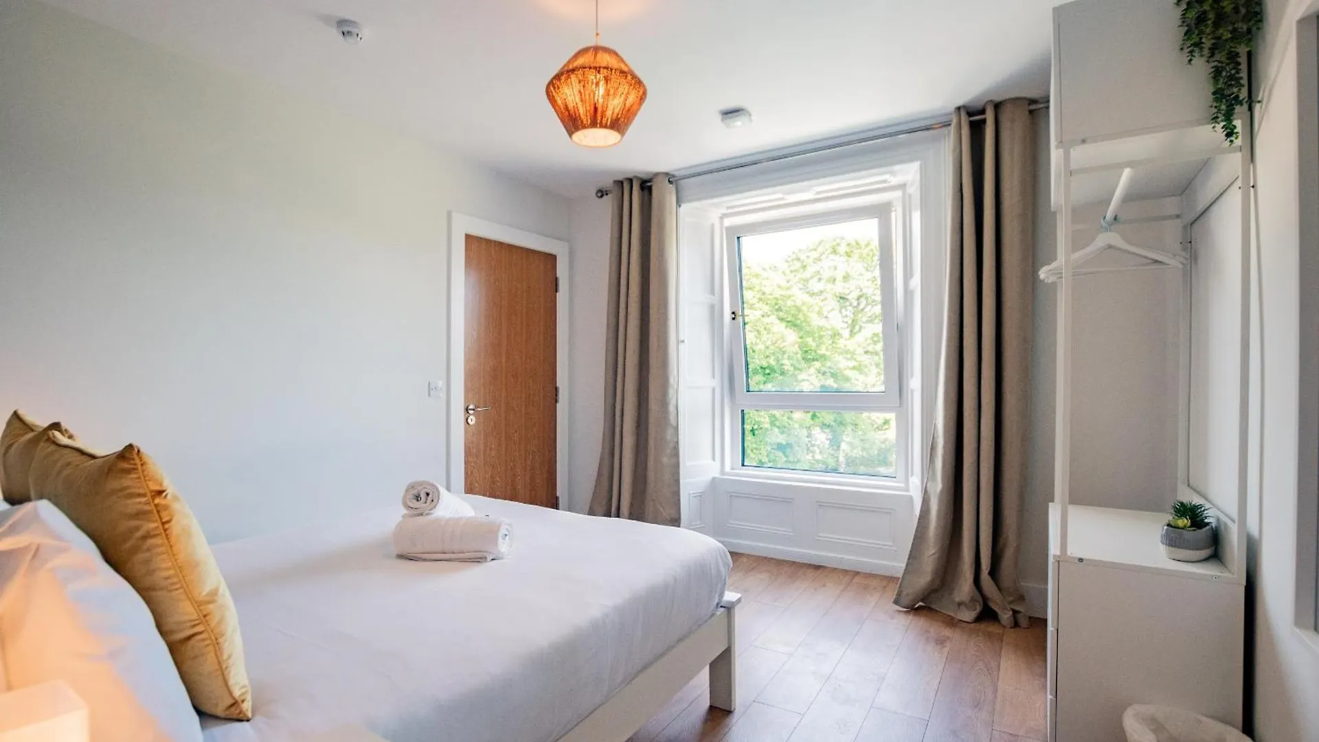 Eyre View Suite - 1 Galway Ireland