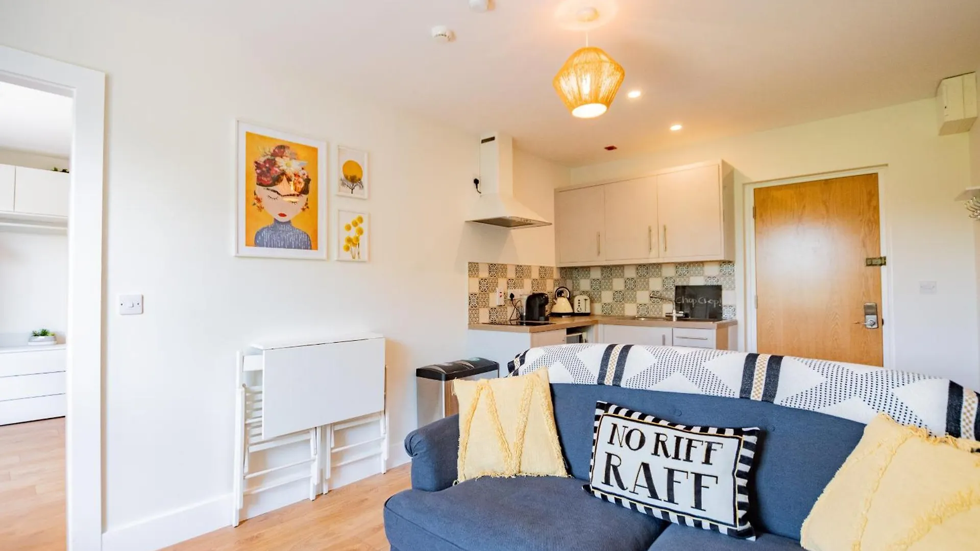 Eyre View Suite - 1 Galway Apartment